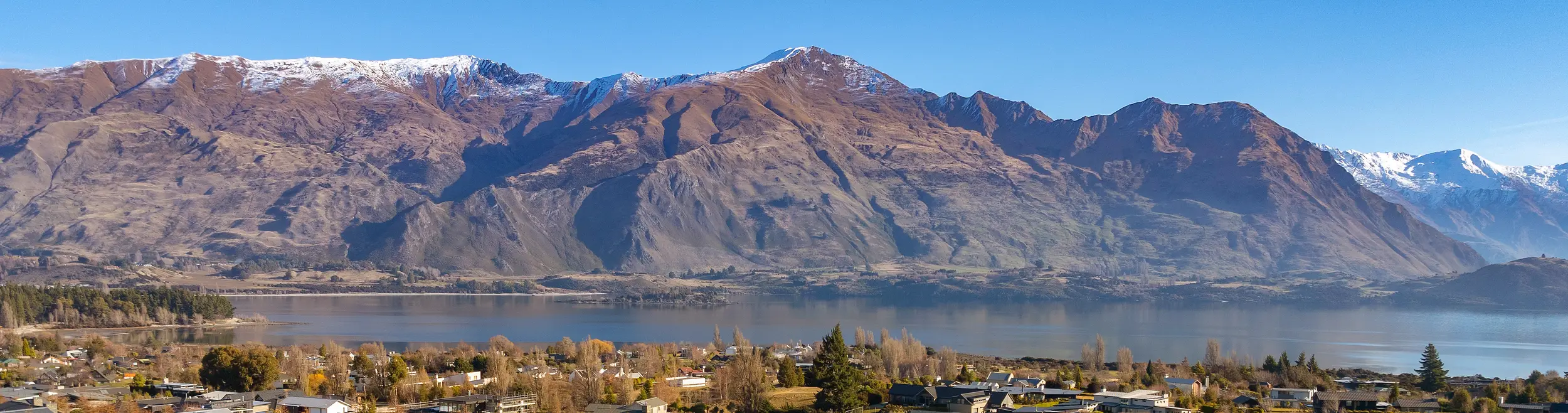 View of Lake Wanaka and mountains