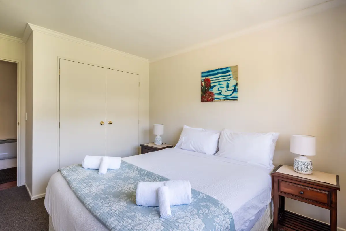 Queen Bedroom with wardrobe