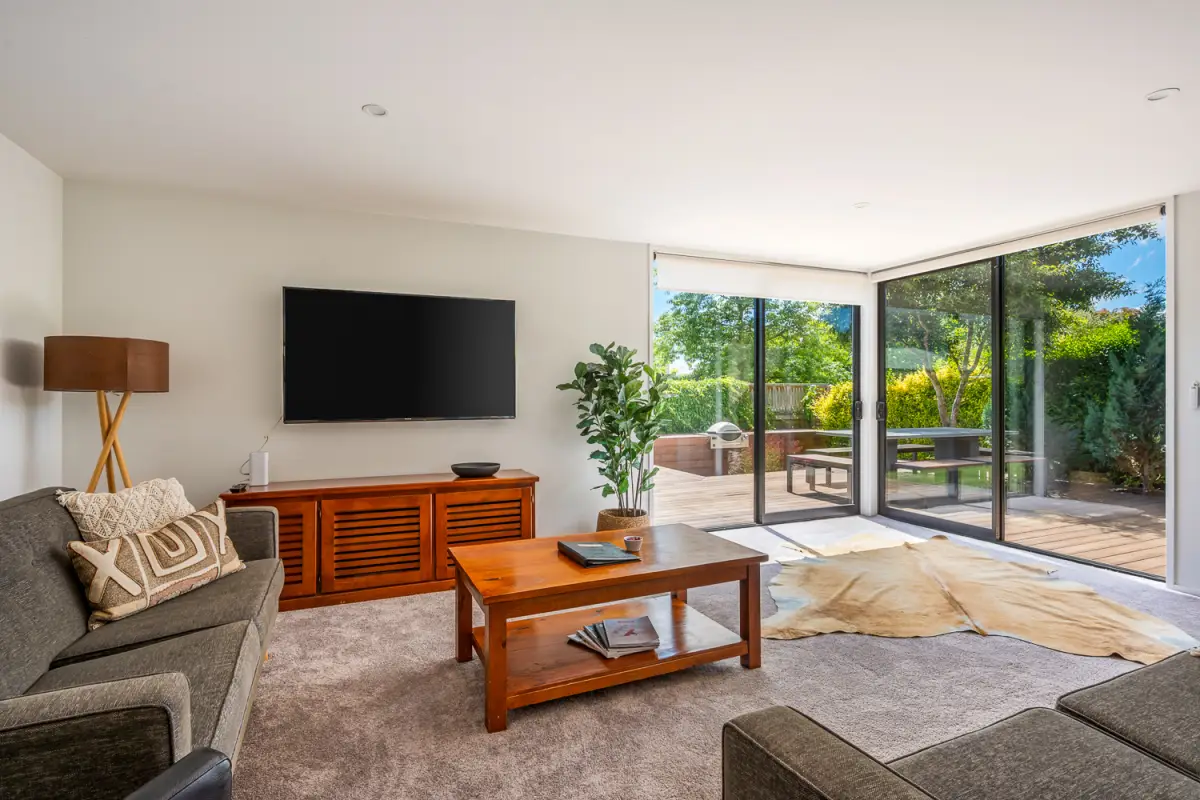 Lounge Area with Outdoor Access 