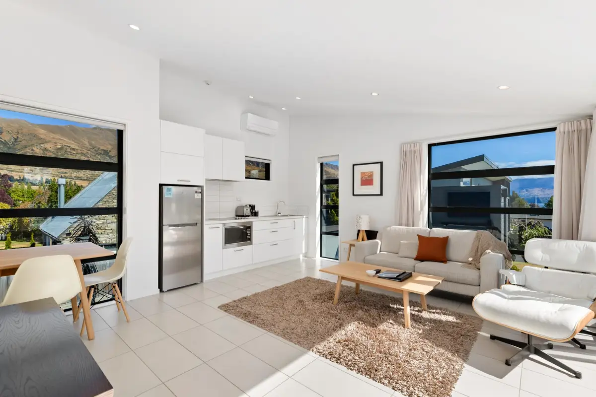 Open Plan Kitchen, Dining & Living