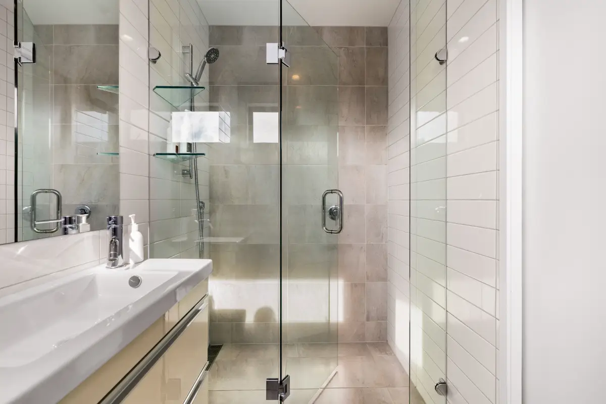Modern Ensuite with Glass Shower 