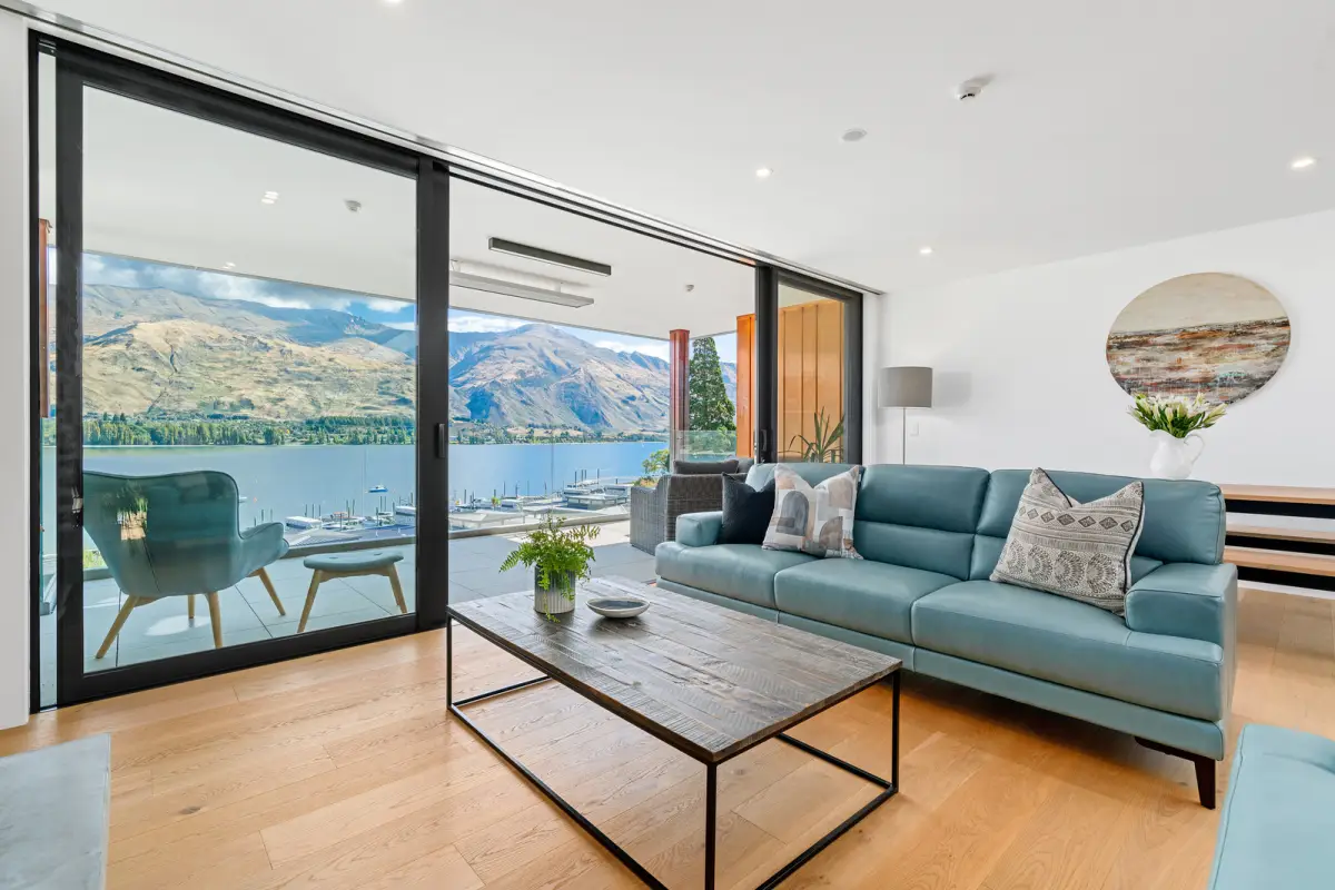 Lounge Area with Access to Balcony 