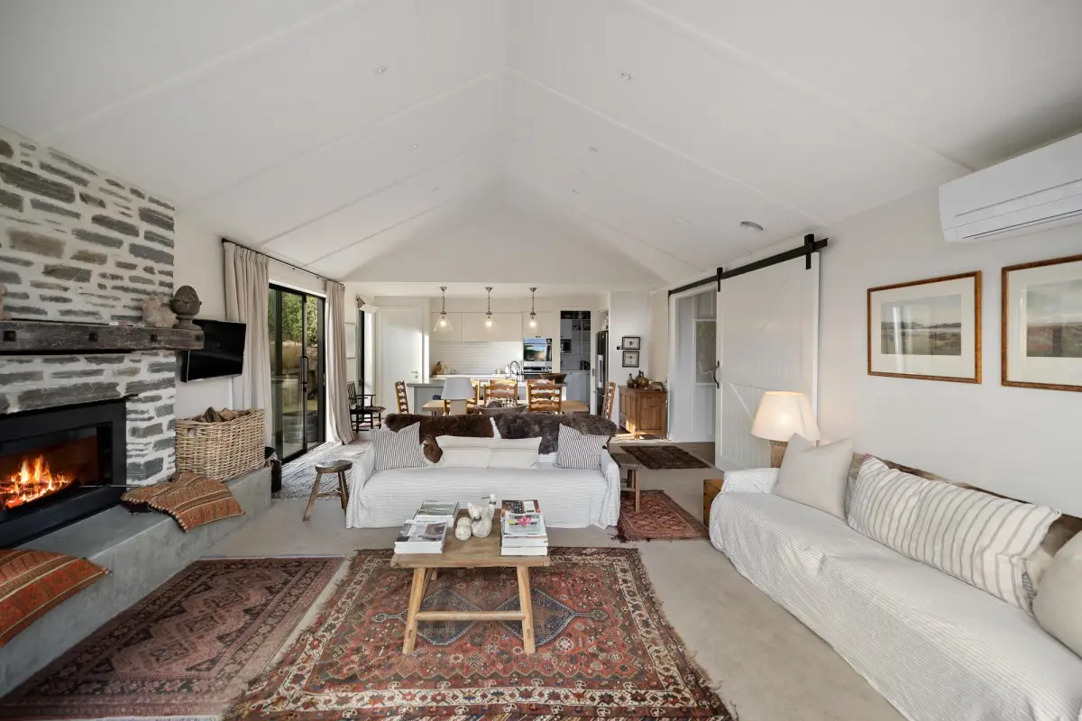 Modern Open Lounge Space 