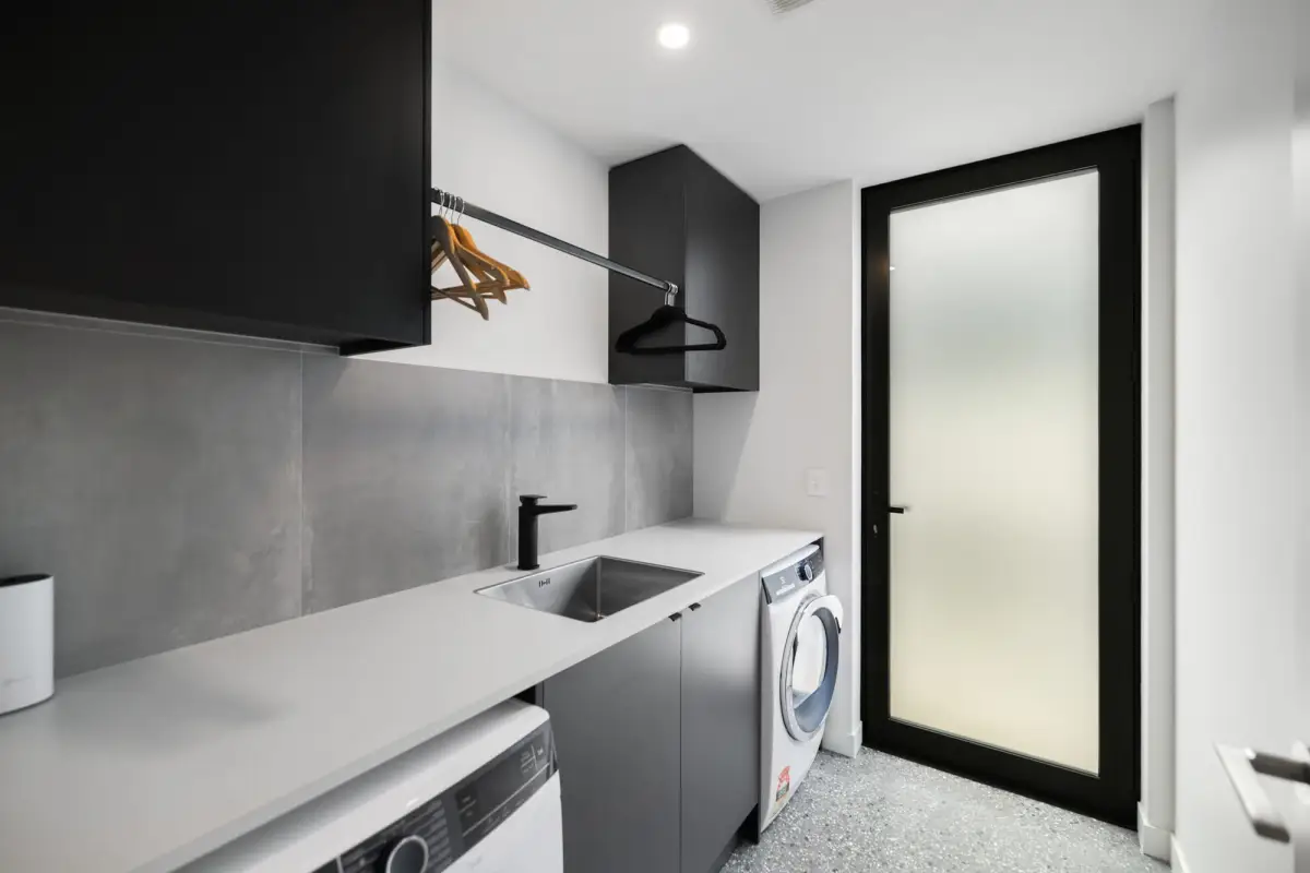 Functional Modern Laundry