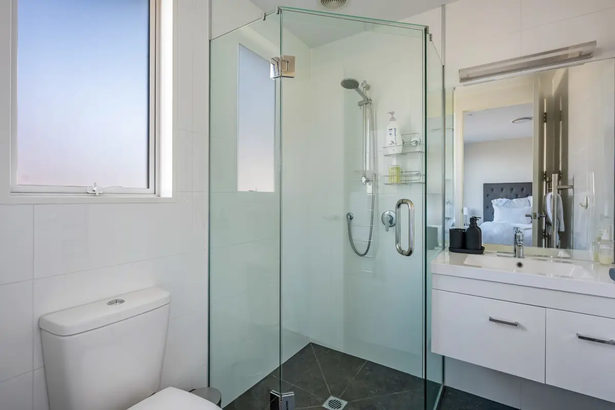 Modern Ensuite with Glass Shower