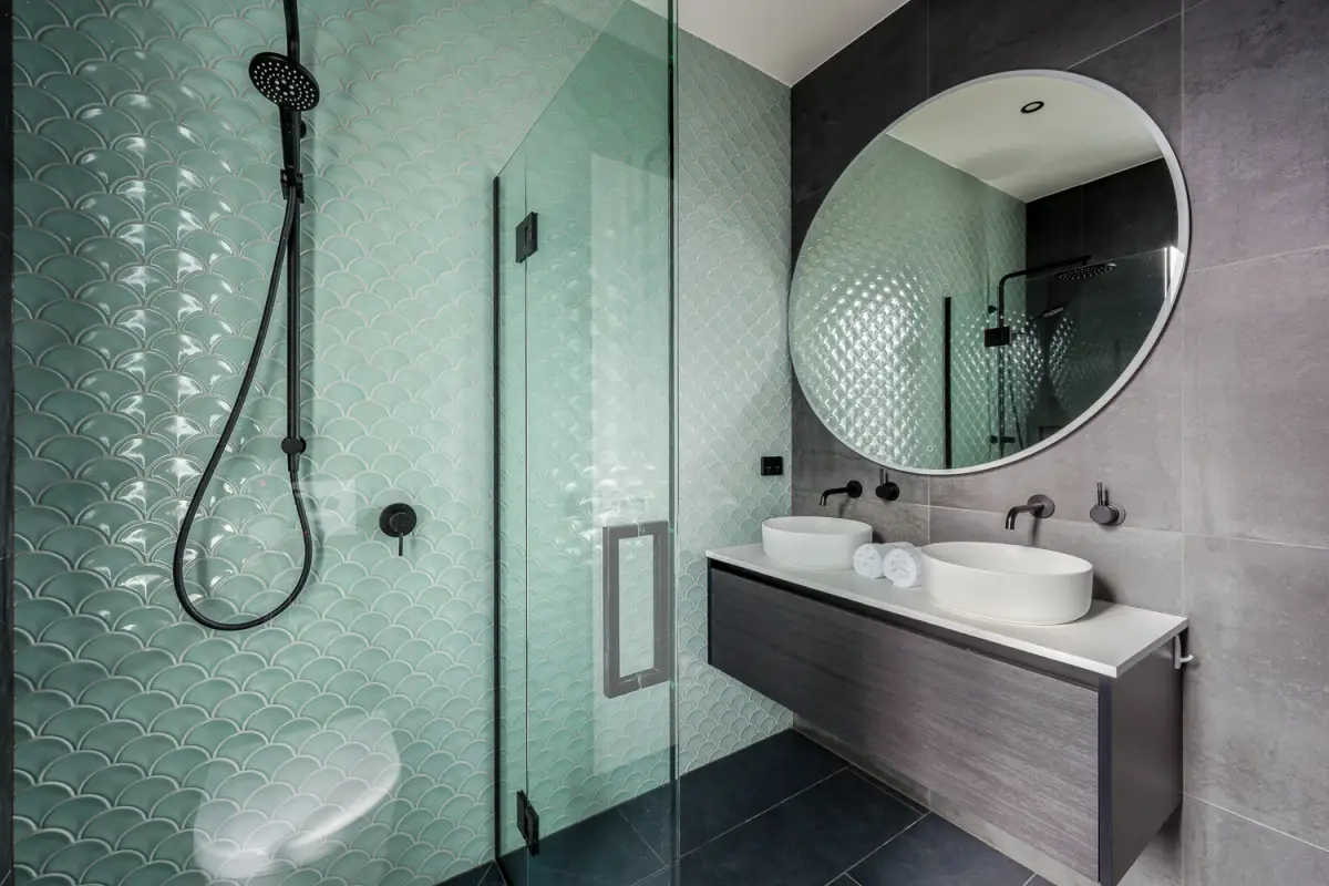 Modern Bathroom with Glass Shower & Vanity 