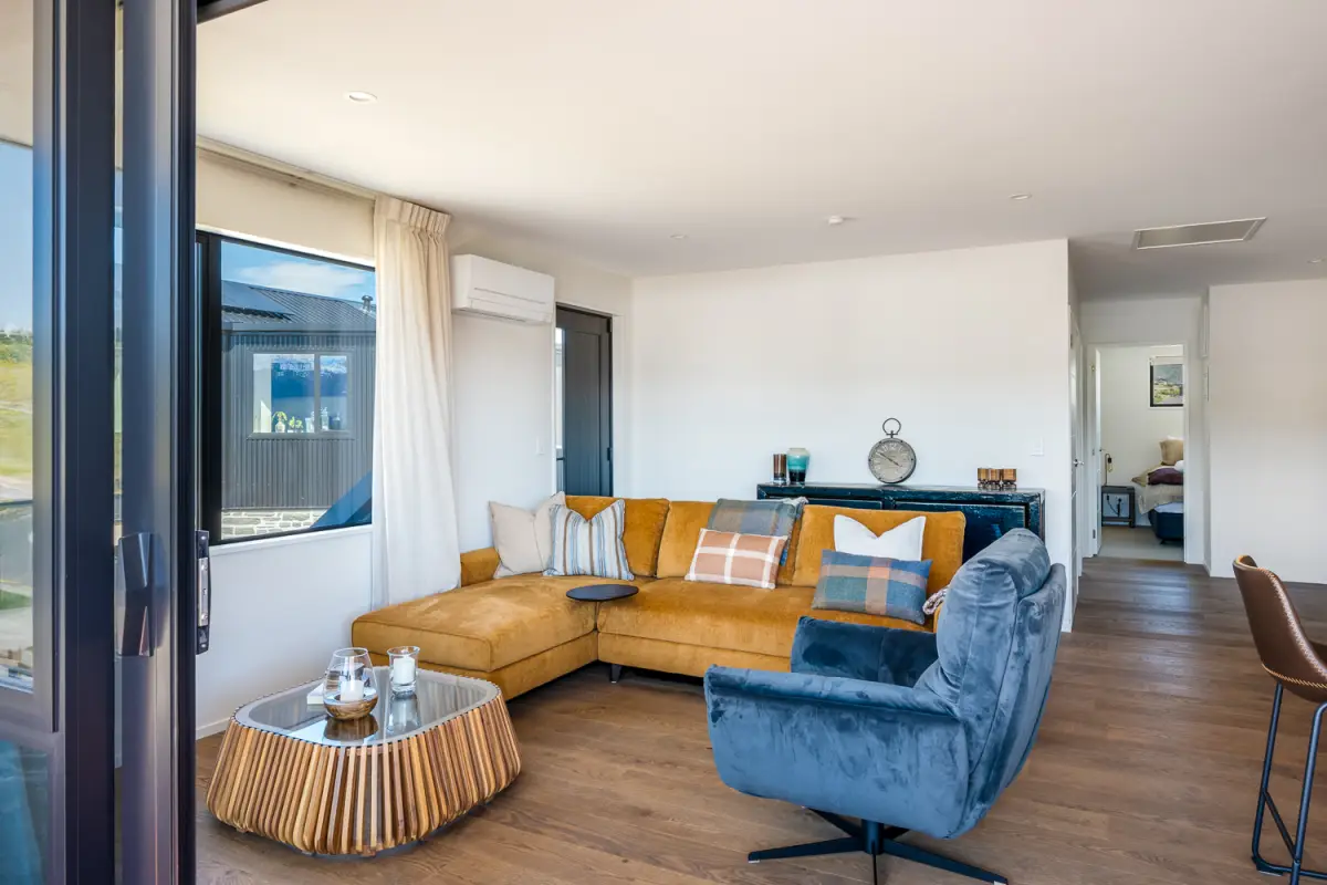 Modern Lounge Detail